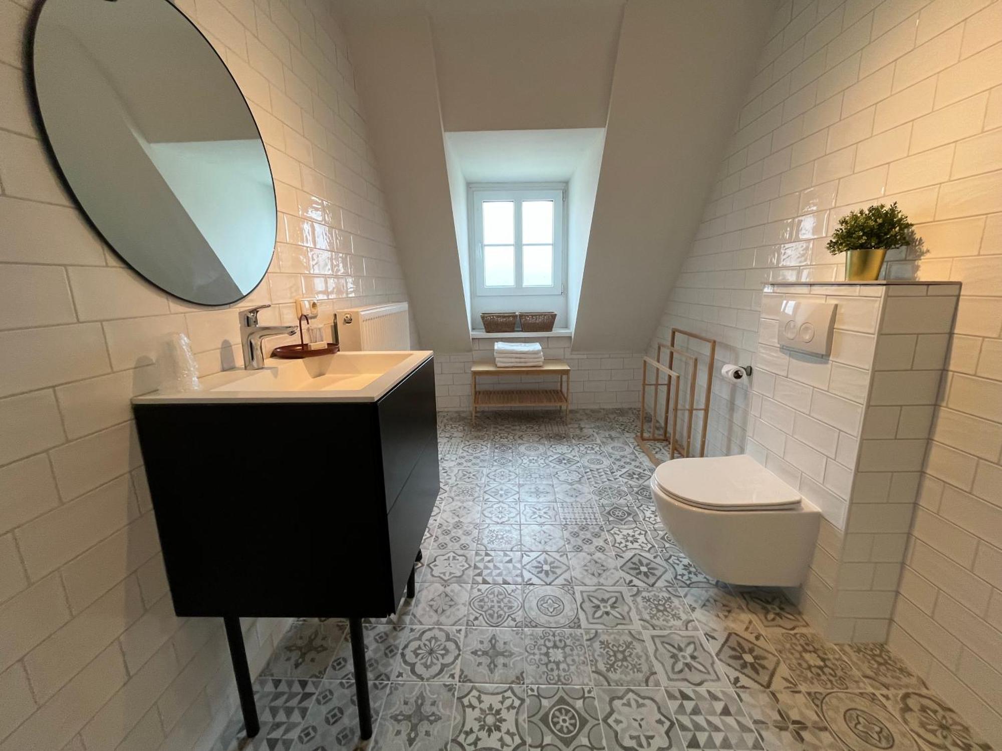 Two-Bedroom Apartment,1632980629:JPEG